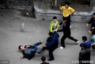 斗殴吃瓜学生事件,斗殴事件引发学生热议